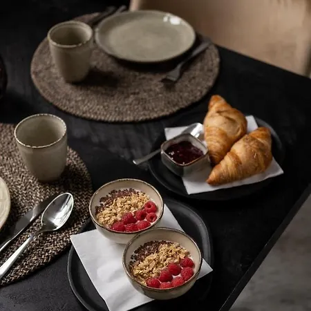Boutique Huys Oud Teylingen Alojamento de Acomodação e Pequeno-almoço Warmond