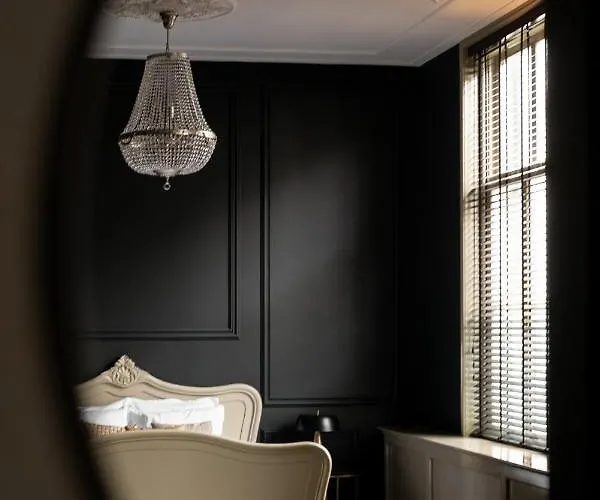 فندق مبيت وإفطار Boutique Huys Oud Teylingen Voorhout